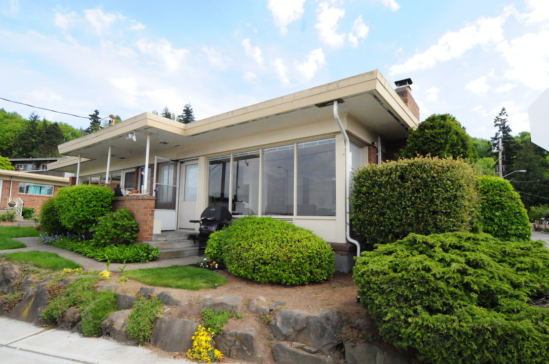 Anne Vista Court in Seattle, WA - Building Photo