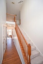 7135 Thorndale Ln in Cincinnati, OH - Foto de edificio - Building Photo