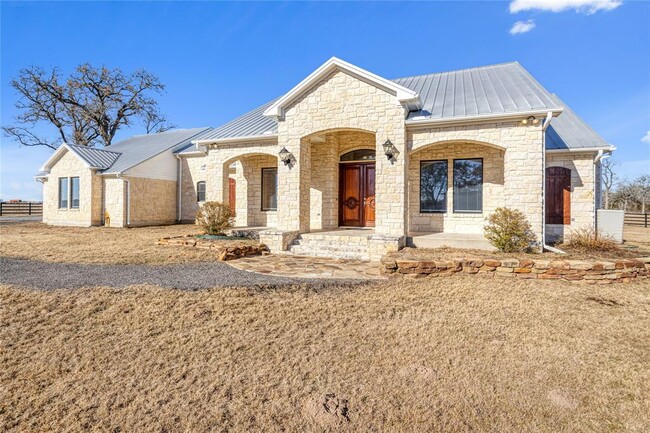 42844 Henson Rd in Hempstead, TX - Building Photo - Building Photo