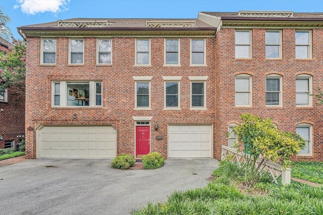 property at 2221 Jefferson St SW