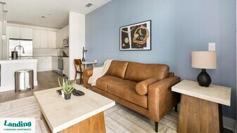 3240 Champion Ring Rd, Unit 1321 in Ft. Myers, FL - Building Photo