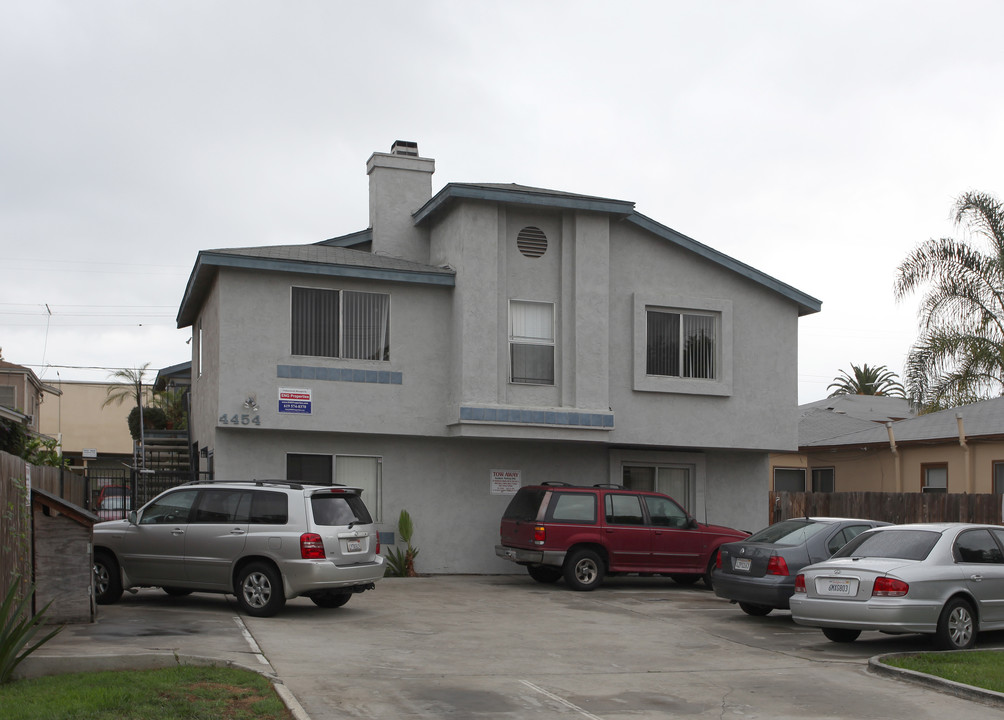 4454 Utah St in San Diego, CA - Building Photo