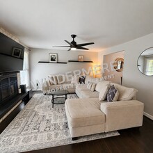 585 Fairwood Way NW in Bremerton, WA - Building Photo - Building Photo