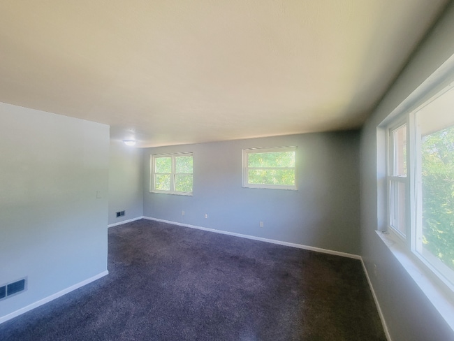 3212 Elman Dr in Middletown, OH - Building Photo - Building Photo