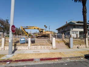 1200 Magnolia Ave in Los Angeles, CA - Building Photo - Building Photo