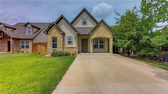 111 Southland St, Unit 7308 in College Station, TX - Building Photo