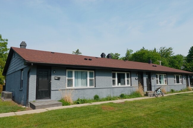 property at 254 N Slusser St