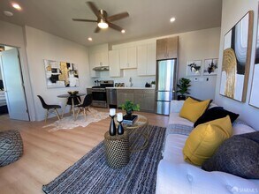 3945 Judah St in San Francisco, CA - Building Photo - Building Photo