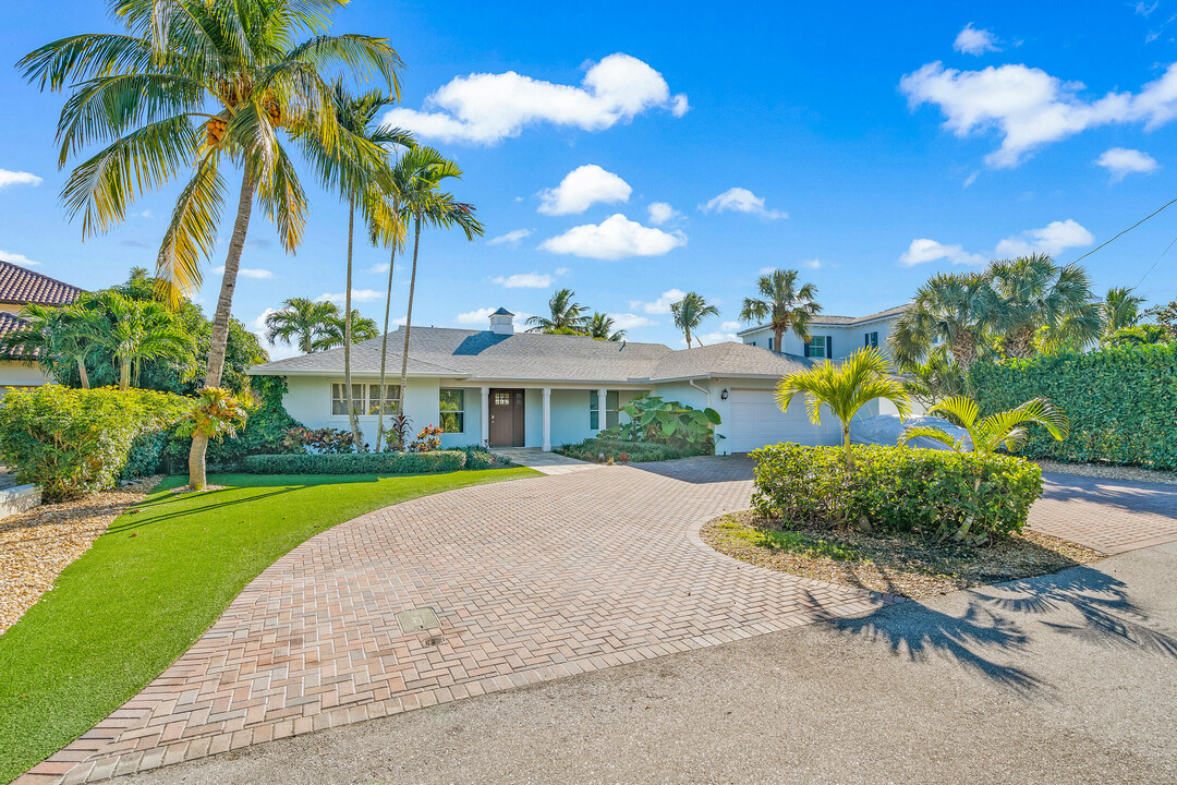 9195 SE Cove Point St in Jupiter, FL - Building Photo