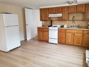 608 E Penn St, Unit 1st Fl in Long Beach, NY - Building Photo - Building Photo