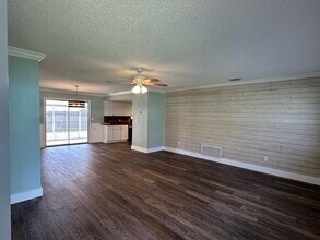 647 Goodwin Ave in New Smyrna Beach, FL - Building Photo - Building Photo