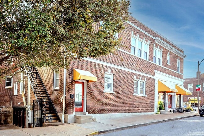 1828 Marconi Ave in St. Louis, MO - Building Photo - Building Photo