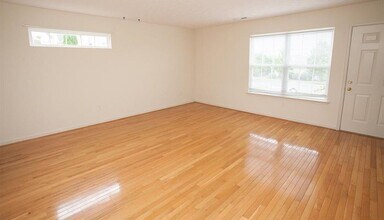 196 Emerson Ln in Harrisonburg, VA - Building Photo - Building Photo