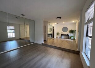 4422 Meredith Woods St in San Antonio, TX - Building Photo - Building Photo