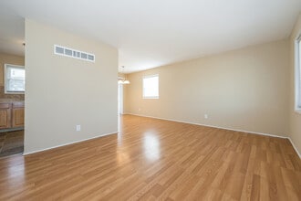 4843 N Tullis Ave in Kansas City, MO - Building Photo - Building Photo