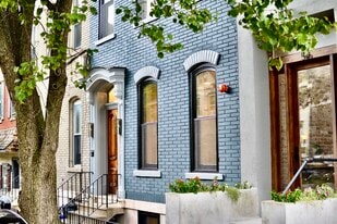 54 S 5th St in Easton, PA - Building Photo