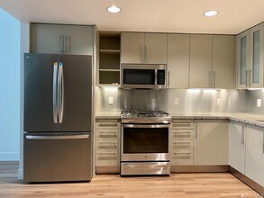 200 Brannan St in San Francisco, CA - Building Photo - Building Photo
