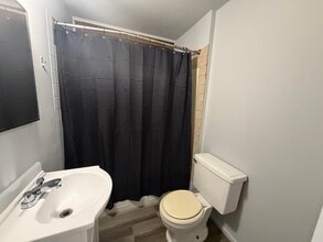 5.5 Grace St in Danville, IL - Building Photo - Building Photo