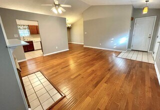 5154 Garden Meadow Dr in Knoxville, TN - Building Photo - Building Photo