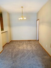 3128 Juniper Ln in Woodbury, MN - Building Photo - Building Photo