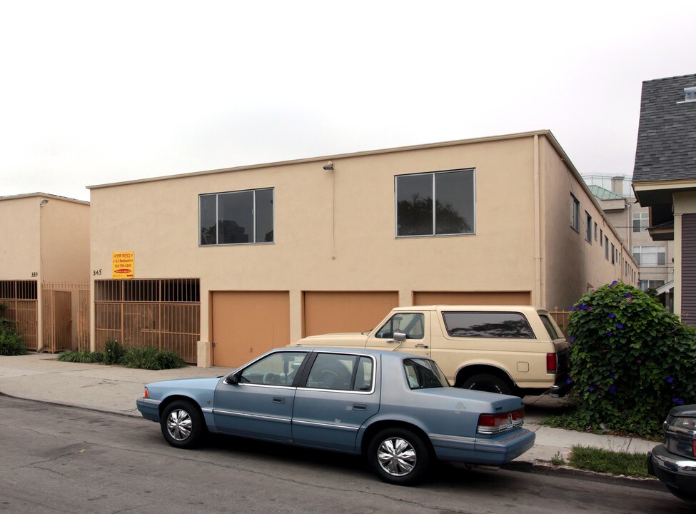 345 Daisy Ave in Long Beach, CA - Building Photo