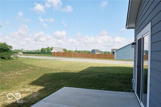 8709 Rowling Way in Indianapolis, IN - Building Photo - Building Photo