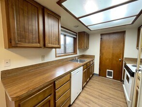 2802-2802 SE 145th Ave in Portland, OR - Building Photo - Building Photo