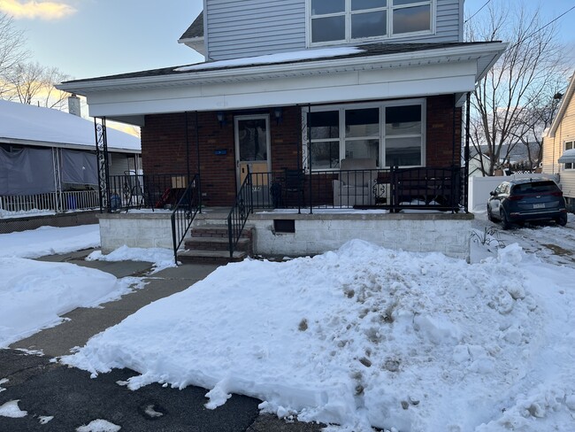 property at 3316 Greenwood Ave