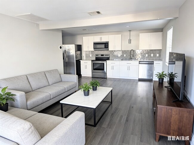 property at 813-812 Alexander St