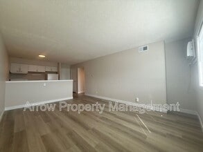 5703 S 14th St in Omaha, NE - Building Photo - Building Photo