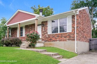 8204 Rochelle Rd in Louisville, KY - Building Photo - Building Photo