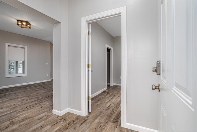 176 Blossom St in Fitchburg, MA - Foto de edificio - Building Photo