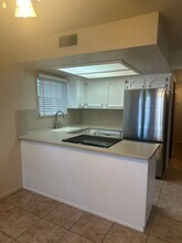 203 E Bay Ave in Newport Beach, CA - Building Photo - Building Photo