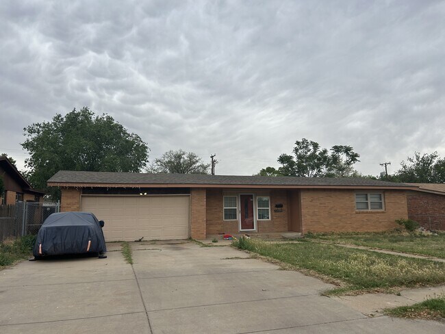 property at 3208 37th St