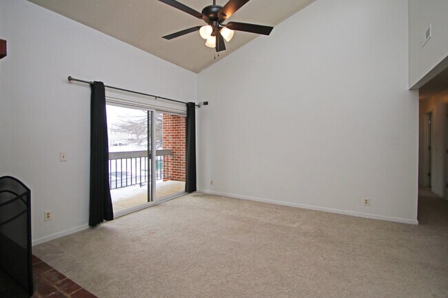 1018 Blue Ridge Dr-Unit -Apt 9 in Harrisonburg, VA - Building Photo - Building Photo