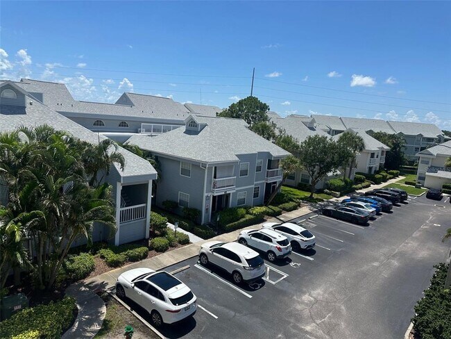 6817 Stonesthrow Cir N in St. Petersburg, FL - Building Photo - Building Photo
