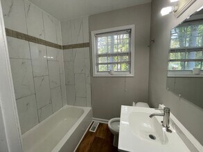 2960 Shady Ln in Charlotte, NC - Building Photo - Building Photo