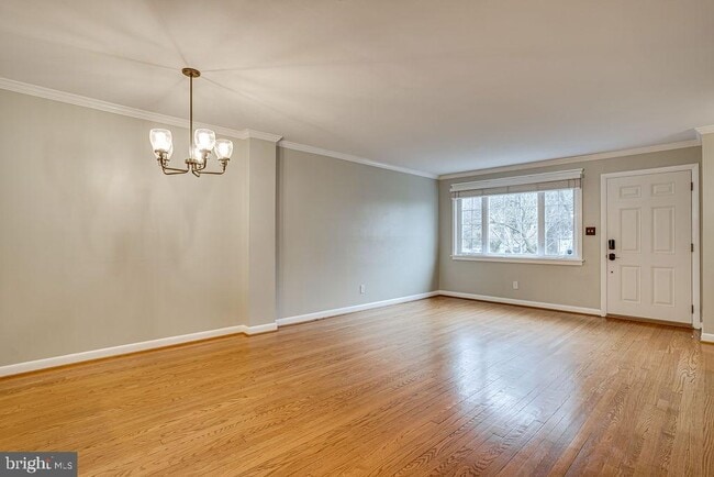 property at 433 Earl St