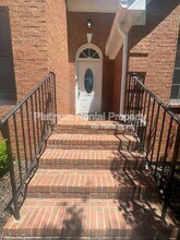 120 Colonnade Ave SW in Atlanta, GA - Building Photo - Building Photo