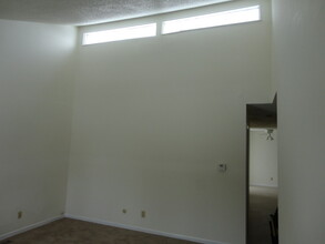 1906 E Perkins Rd in Urbana, IL - Building Photo - Building Photo