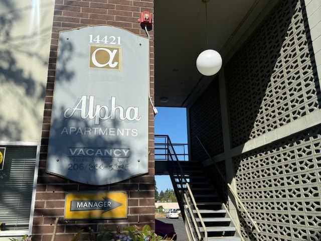 Alpha Phase Apartments in Burien, WA - Building Photo - Building Photo