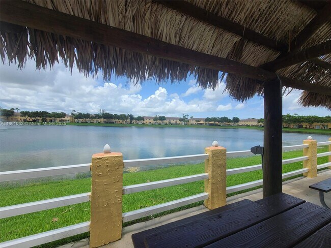2460 SE 16th Terrace in Homestead, FL - Building Photo - Building Photo