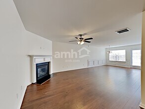 342 Hidden Creek Ln in Canton, GA - Building Photo - Building Photo