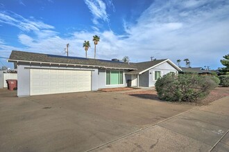 2125 N 69th Pl in Scottsdale, AZ - Foto de edificio - Building Photo