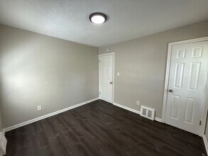 12896 Grandmont Ave in Detroit, MI - Building Photo - Building Photo