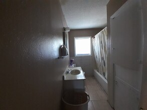 302 Pecan Dr, Unit #B in Monroe, LA - Building Photo - Building Photo