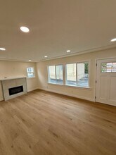 21484-21484 Ocean View Dr in Hayward, CA - Building Photo - Building Photo