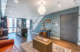 1441 N 7th St, Unit 3 in Philadelphia, PA - Foto de edificio - Building Photo