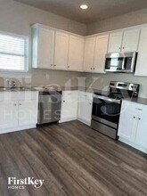 125 Avalon Wy in Clanton, AL - Building Photo - Building Photo