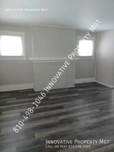 842 E 9th St in Flint, MI - Building Photo - Building Photo